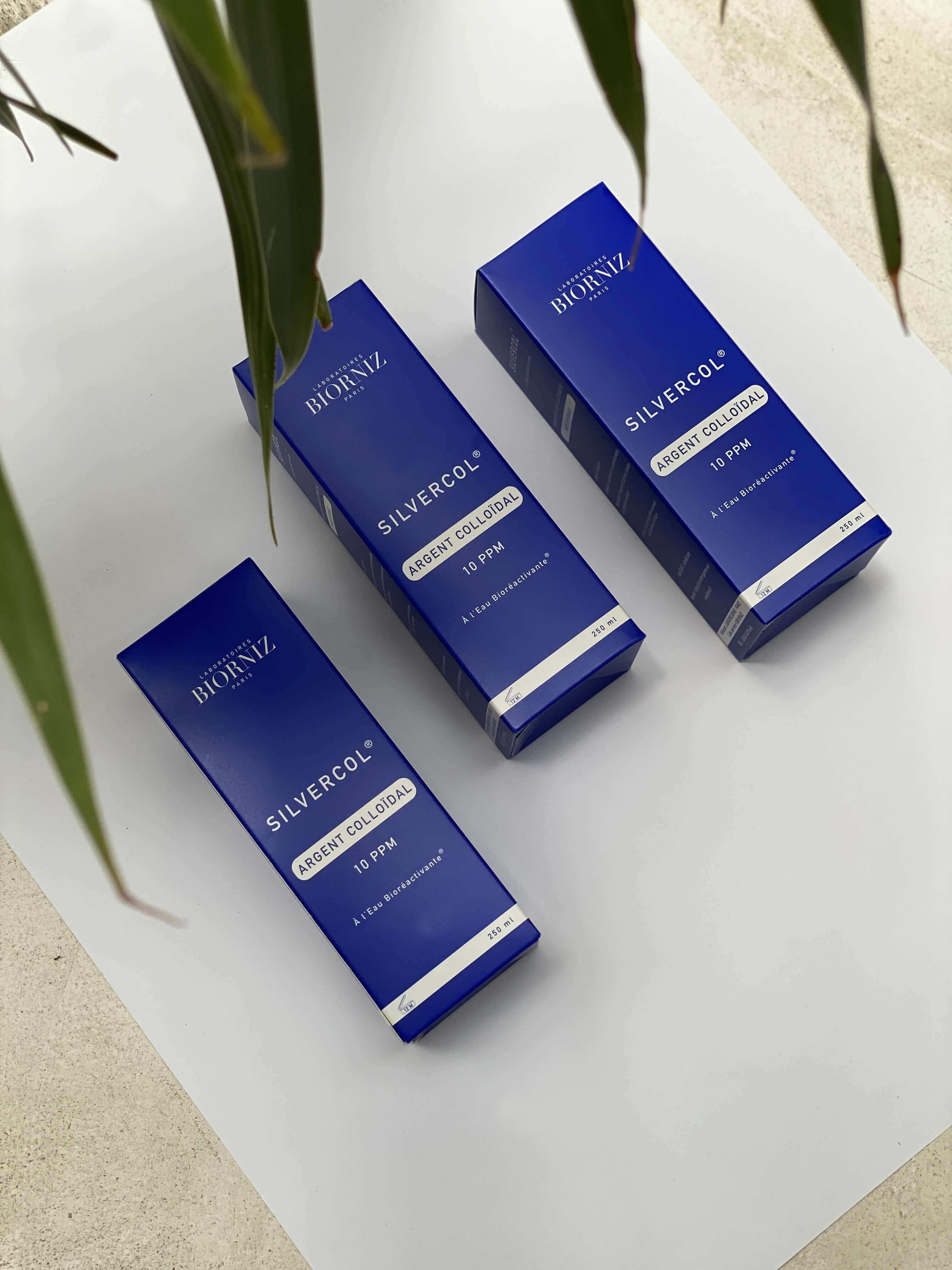 3 étuis de spray d'argent colloïdal 10 ppm des Laboratoires Biorniz alignés